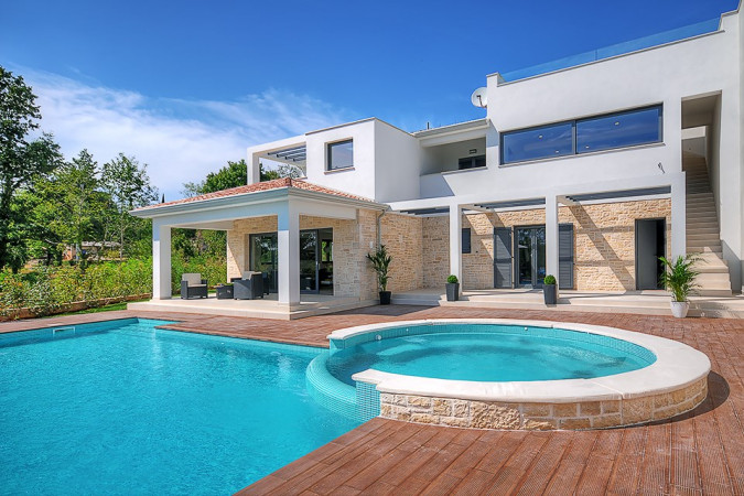 Villa mit privatem Pool, minimalistischem Garten und Whirlpool, Villa Onyx - Istria Sinožići